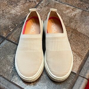 Ryka Vista Slip-on in French Taupe, size 7.5